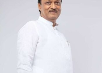 सोलापूर ‘शहर मध्य’ वर आता राष्ट्रवादी काँग्रेसचा डोळा ; कार्याध्यक्ष जुबेर बागवान भेटले अजित पवारांना