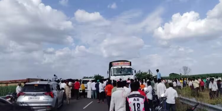 पंढरपूर- कराड रोडवर भीषण अपघात; 5 महिला जागीच ठार, 3 गंभीर जखमी