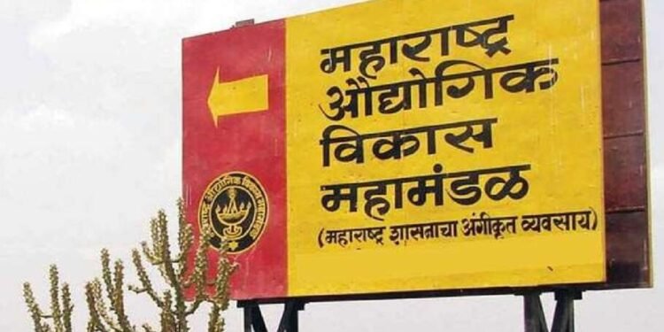 अक्कलकोट रोड एमआयडीसीतील 176 बंद उद्योगांना नोटीस