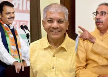 दलित आणि बौद्धांनो आता शहाणे व्हा – असे प्रकाश आंबेडकर यांनी म्हटले आहे