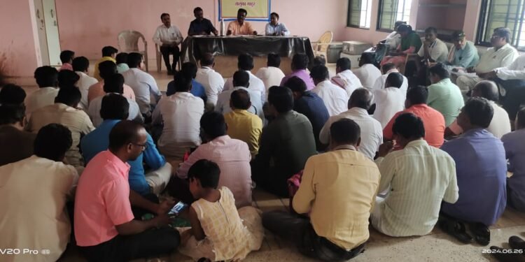 १८ वर्षे पूर्ण झालेल्या सर्व नागरीकांनी मतदार यादीत नाव नोंदणी करून घ्यावी! ; ना.तहसीलदार जेठे यांचे आवाहन