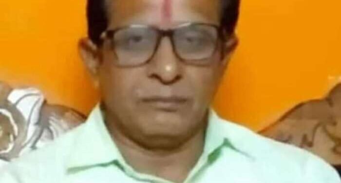 सहशिक्षक जीवनराव कदम प्रदीर्घ सेवेनंतर सेवानिवृत्त