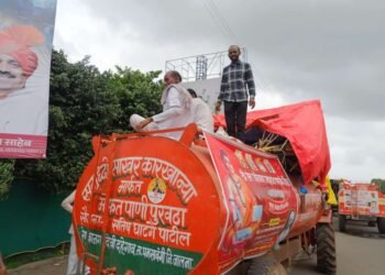 समृद्धी साखर कारखान्याने केली वारकऱ्यांच्या पाण्याची सोय