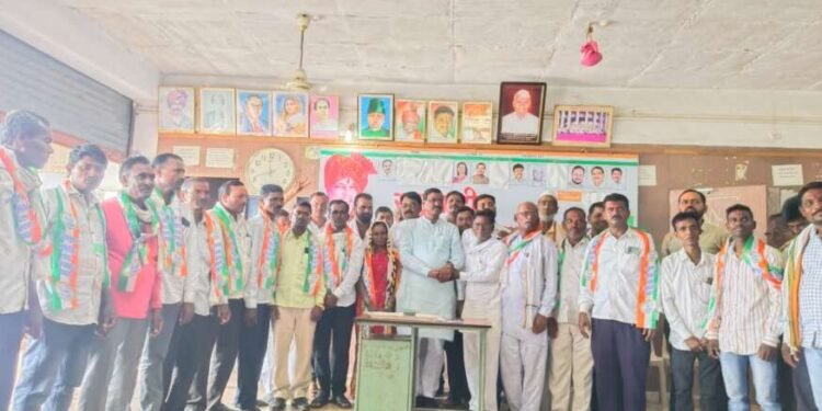 बुटखेडा येथील असंख्य कार्यकर्ते राष्ट्रवादी काँग्रेस पक्षात प्रवेश