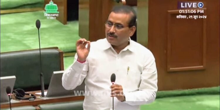 सुरेश कुटे यांच्या सर्व प्रॉपर्टी जप्त करून ठेवीदारांचे पैसे द्या-आ.राजेश टोपे