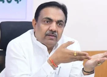 "The central government is literally playing with the future of the country"