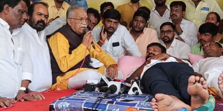 LIVE : शिवसेना नेते चंद्रकांत खैरे लक्ष्मण हाके यांच्या भेटीला, पाहा लाइव्ह