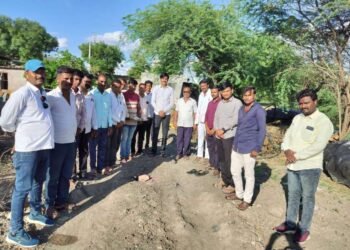 शिंदेवडगावच्या शेतकऱ्यांचा रस्ता बनला दर्जेदार