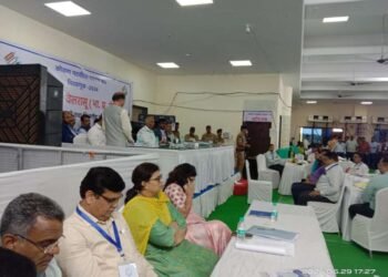 राज्याच्या मुख्य निवडणूक अधिकाऱ्यांनी केली मतमोजणी केंद्राची पाहणी