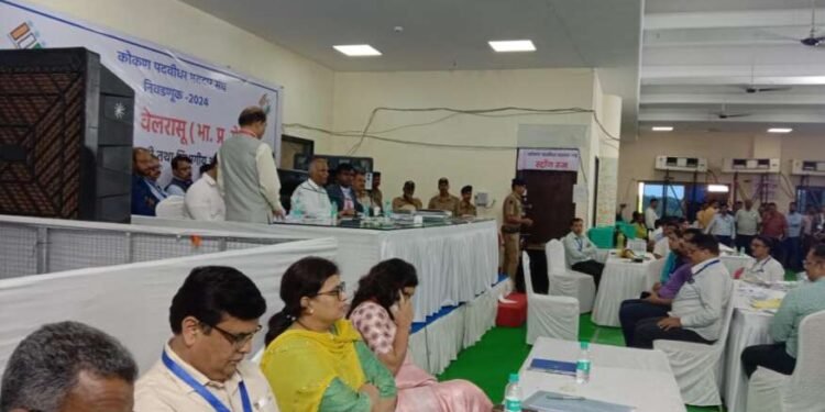 राज्याच्या मुख्य निवडणूक अधिकाऱ्यांनी केली मतमोजणी केंद्राची पाहणी