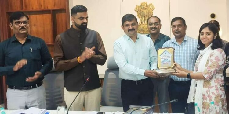 महा-आवास योजना अभियान ग्रामीण 2.00 मध्ये सातारा जिल्ह्याला विभागीय स्तरावरील 16 पुरस्कार