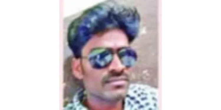 विहिरीत उडी घेऊन युवकाची आत्महत्या