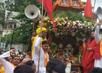 जगन्नाथ रथयात्रेत हजारो भाविक सहभागी