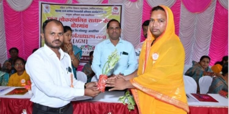 सोलापूर : बचत गटाच्या सचिवपदाचा मान एका तृतीय पंथीयाला