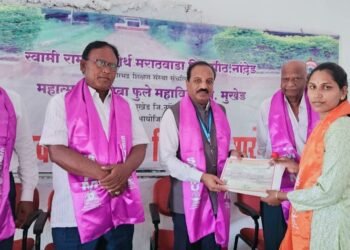 महात्मा ज्योतिबा फुले महाविद्यालयात पदवीदान समारंभ संपन्न