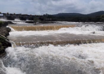 खडकवासला धरणाच्या सांडव्यावरून मुठा नदीपात्रातून 25 हजार 880 क्यूसेकने पाण्याचा विसर्ग