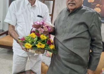 आ. संजय केळकर यांनी घेतली नितीन गडकरी यांची भेट