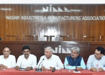 महामार्गासाठी नाशिककर एकवटले, दुरुस्तीसाठी सोमवारी वाहनांसह रास्ता रोको