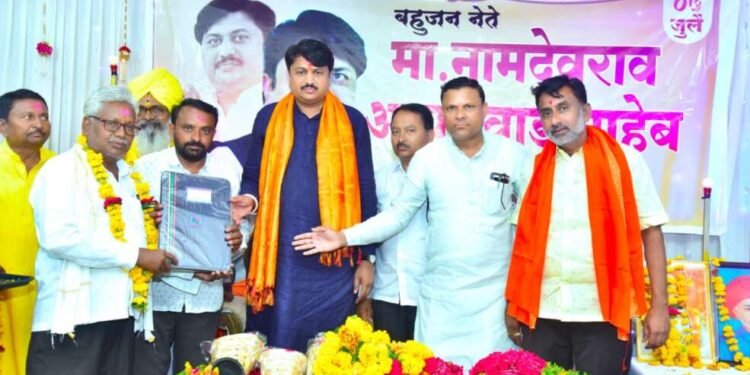 ओबीसी नेते नामदेवराव आयलवाड यांचा वाढदिवस विविध उपक्रमांनी साजरा