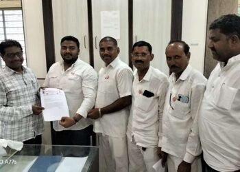 शेतकऱ्यांना सिंचन विहीर व जनावरांचे गोठे तात्काळ द्या अन्यथा पंचायत समिती ताब्यात घेऊ मयुर बोर्डे