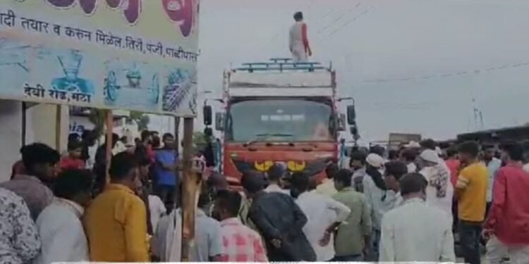 जालन्यात भीषण अपघातात तिघांचा दुर्दैवी अंत, चालक फरार