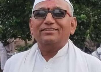 मुख्यालयी न राहणाऱ्या कर्मचाऱ्यांचा घर भाडे भत्ता देऊ नका