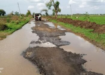 शिरड रस्ता बनला मृत्यूचा सापळा……