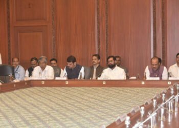 राजकीय पक्षांनी आरक्षणाबाबत  आपली भूमिका लेखी कळवावी – मुख्यमंत्री