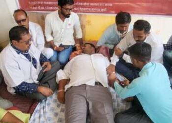 अन्नत्याग आंदोलनाच्या तिसऱ्या दिवशी मयुर बोर्डे यांची प्रकृती खालावली