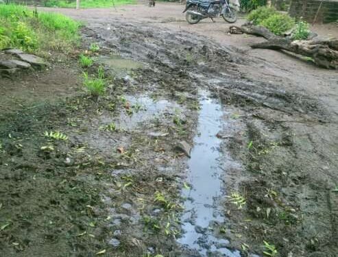 परतुरात साई मंदिर जवळील रस्त्यावर अतिक्रमणाचा प्रयत्न ! पोलिसांची कारवाईने दोन समाजात तेढ निर्माण करण्याचा प्रयत्न फसला