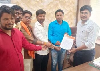 महसूल विभागाने त्वरित आपला संप मागे घ्यावा. मनसे ची जाफराबाद तहसीलदार यांना निवेदाना व्दारे मागणी.