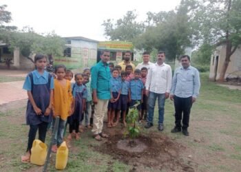 प्रहार जनशक्ती पार्टी स्थापक अध्यक्ष वआमदार बच्चू भाऊ कडू यांच्या वाढदिवसानिमित्त विविध उपक्रम वडीगोद्री येथे साजरे करण्यात आले