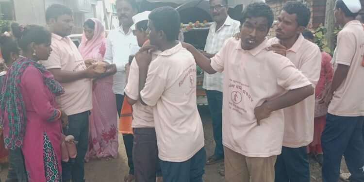 दिव्यांग, दृष्टीहिनांची वारी निघाली यवतमाळ ते पंढरपुरी