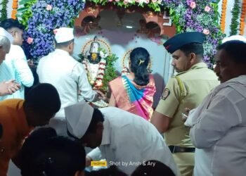 नामदार पालकमंत्री तथा खासदार संदिपान भुमरे यांच्या हस्ते विठुरायाची महापूजा