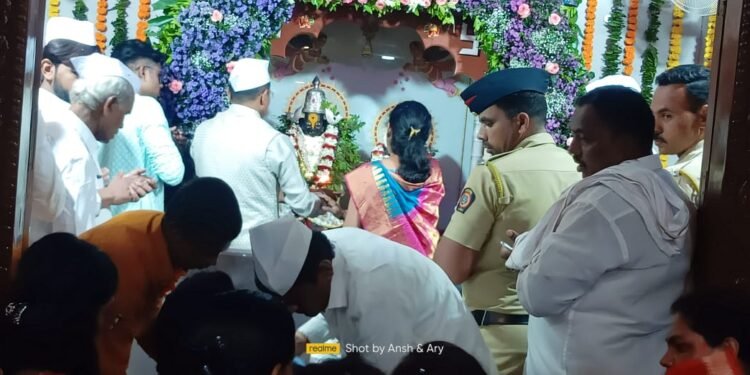 नामदार पालकमंत्री तथा खासदार संदिपान भुमरे यांच्या हस्ते विठुरायाची महापूजा