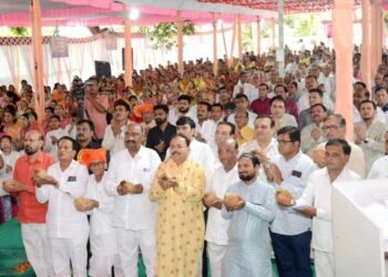 हजारो भाविकांच्या उपस्थितीत अरिहंतनगर जैन मंदिर विरागसिन्धु सभागृह येथे चातुर्मास कळस स्थापना समारोह उत्साहात संपन्न