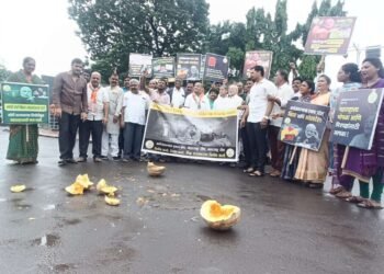 केंद्रीय अर्थसंकल्पाचा शरद पवार गटाने फोडला भोपळा