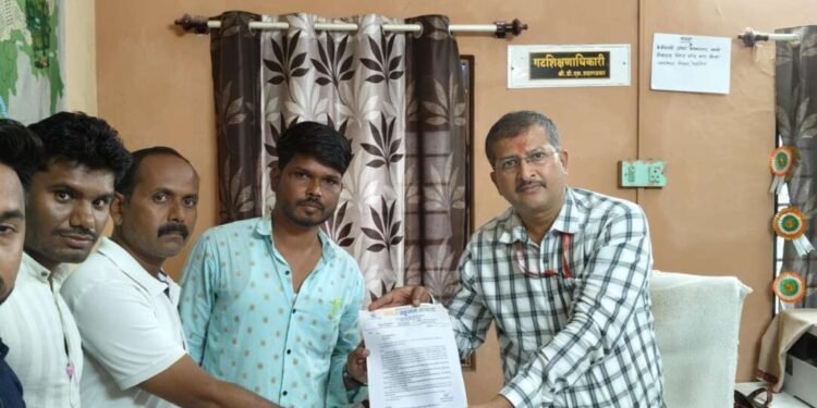 RTE प्रवेश प्रवेश प्रक्रियेत मोठा घोळ ? निकष पूर्ण न करणाऱ्या बोगस लाभार्थ्यांची निवड रद्द करण्याची वंचित आघाडीची मागणी