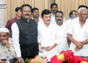 प्रा. उत्तमकुमार कांबळे यांचा काॅंग्रेस पक्षामध्ये प्रवेश