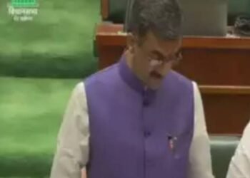 शहरी नक्षलवादाविरोधात विधानसभेत विधेयक सादर