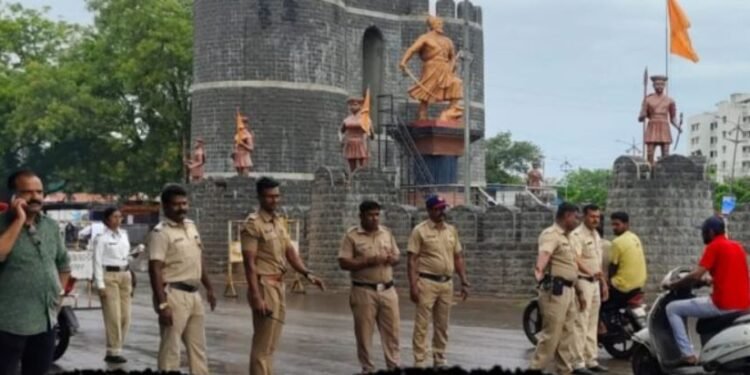 सोलापूरात दुचाकी आणि चार चाकी वाहनांच्या तपासणीची मोहीम