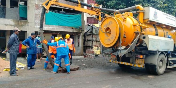 कोल्हापुरातील पूरस्थितीनंतर बीएमसीचा मदतीचा हात