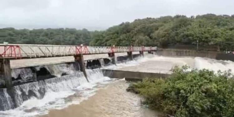 कोल्हापूरची चिंता वाढली, राधानगरी ओव्हरफ्लो