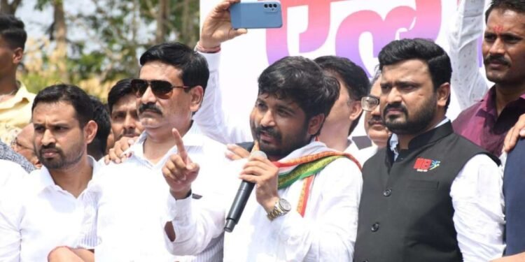 गाव तेथे शाखा, घर तिथे कार्यकर्ता अभियान युवक काँग्रेसचे जिल्हाध्यक्ष बालाजी गाडे यांची संकल्पना