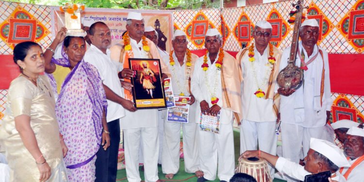 वारकरी संप्रदायाचा वारसा पुढे नेण्याचे काम आजच्या युवा पिढीने करावे – हभप राऊत महाराज कदम