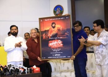 ”धर्मवीर -2” सिनेमाचा पोस्टर लाँच सोहळा मुख्यमंत्र्यांच्या हस्ते संपन्न