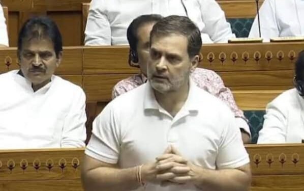 विरोधीपक्ष नेता की अराजक प्रणेता