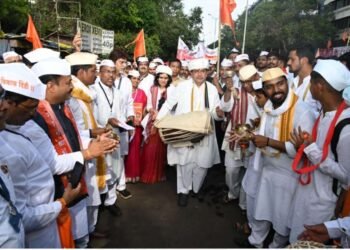 मंगलप्रभात लोढा यांच्या हस्ते कौशल्य विकास दिंडीचा शुभारंभ