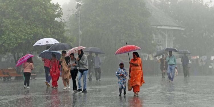 दिल्लीसह 26 राज्यांमध्ये अतिवृष्टीचा इशारा