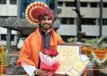 अर्धापूरच्या अमोल सरोदे ला महाराष्ट्र शासनाचा जिल्हा युवा पुरस्कार प्रदान